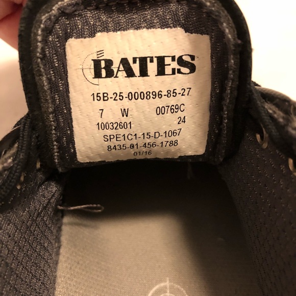 Bates men’s oxford size 7W